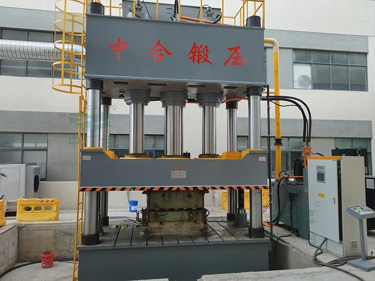 1000噸復合材料成型液壓機.jpg